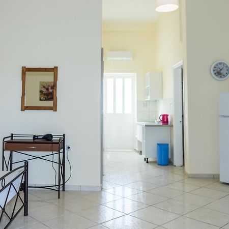 Laganas Strip Mall Apartments Εξωτερικό φωτογραφία