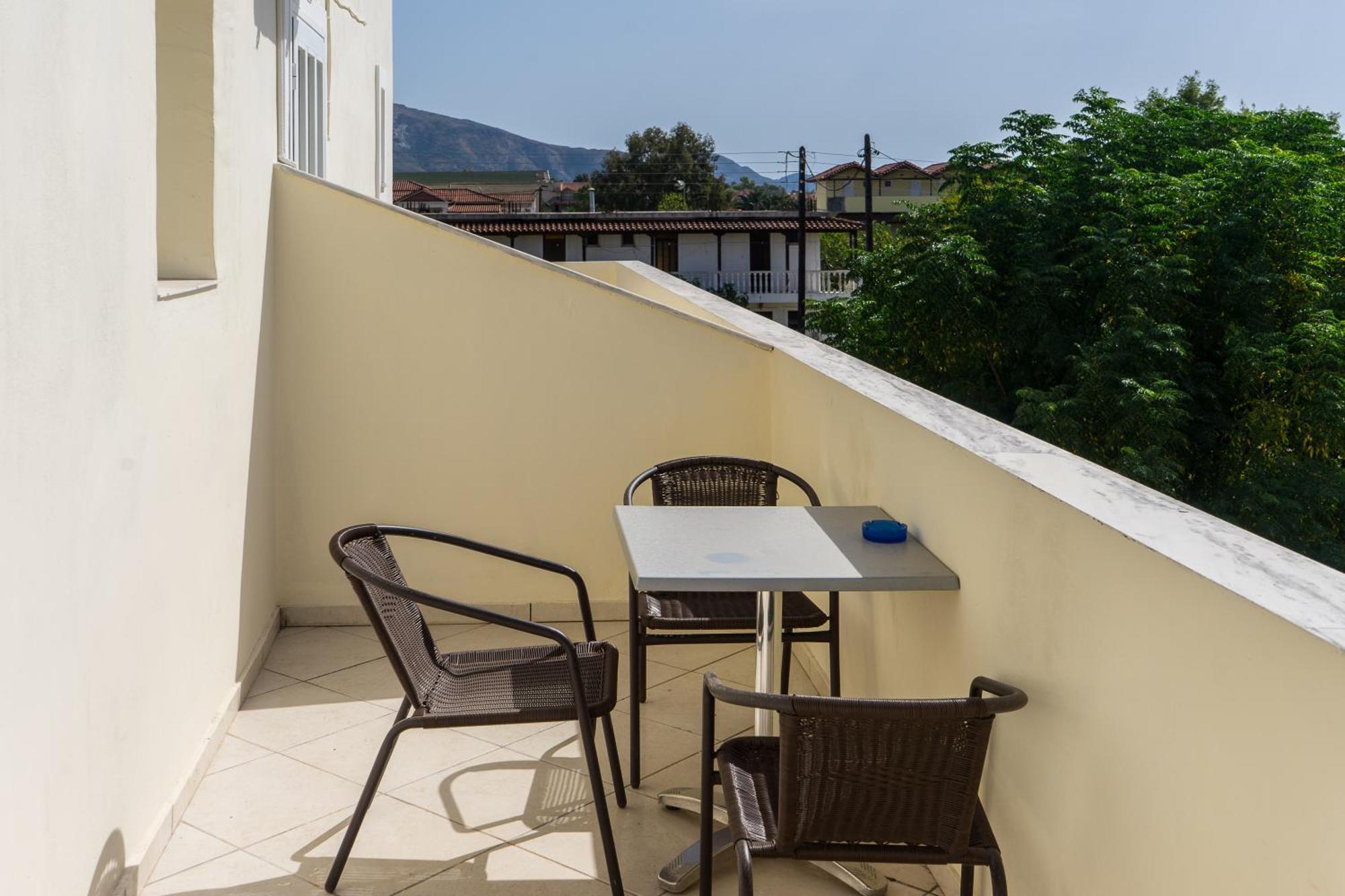 Laganas Strip Mall Apartments Εξωτερικό φωτογραφία