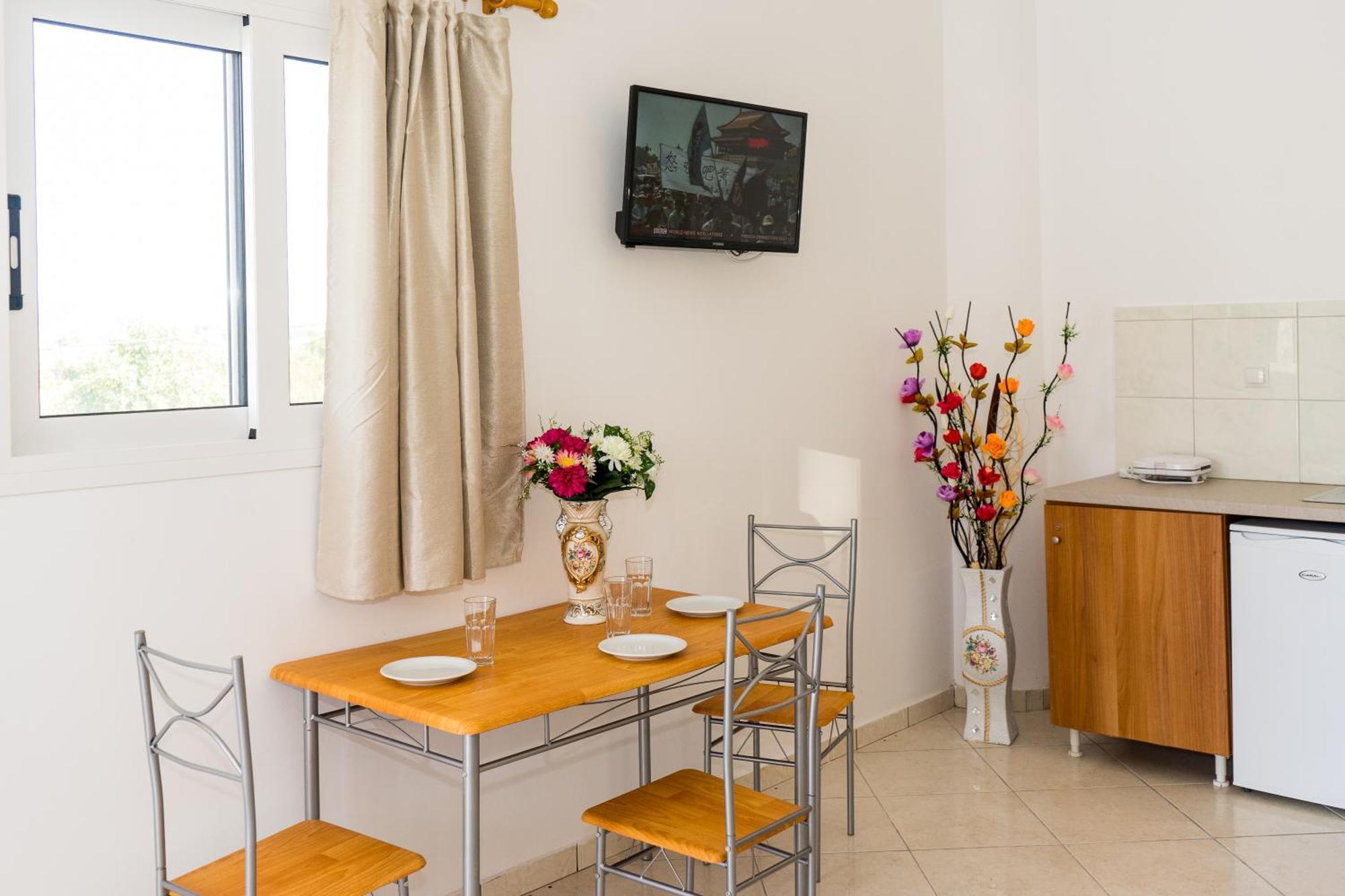 Laganas Strip Mall Apartments Εξωτερικό φωτογραφία